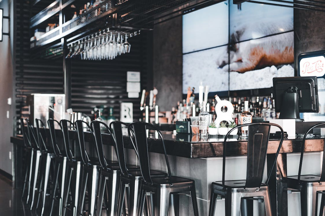 How to Choose the Right Height for Your Bar Stools